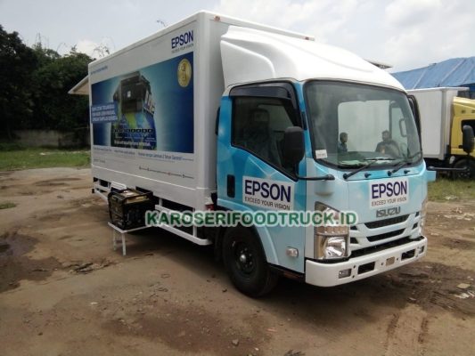 karoseri foodtruck isuzu nlr 3